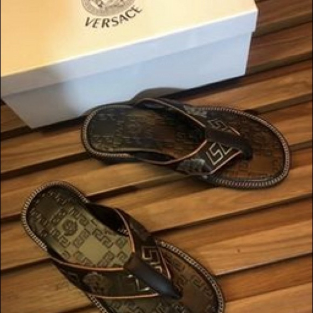 Brand New Versace Flip flops eu 38-44
